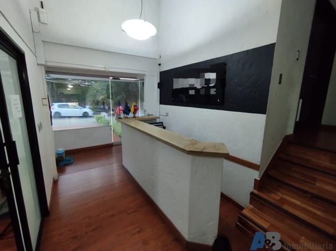 Casa de 7 alcobas en venta en Las Lomas, Medellín, 420 m² · foto 3 de 23