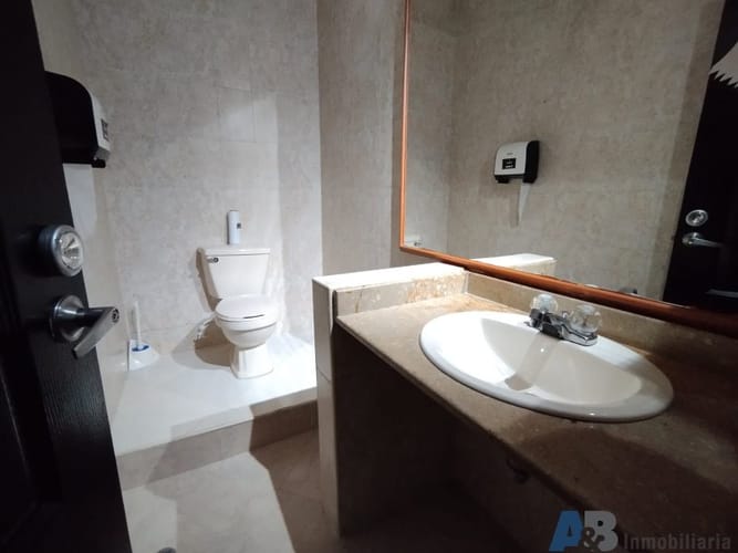 Casa de 7 alcobas en venta en Las Lomas, Medellín, 420 m² · foto 23 de 23