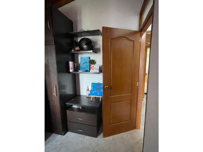 Apartamento de 3 alcobas en venta en Maria Auxiliadora, Envigado, 62 m² · foto 9 de 19