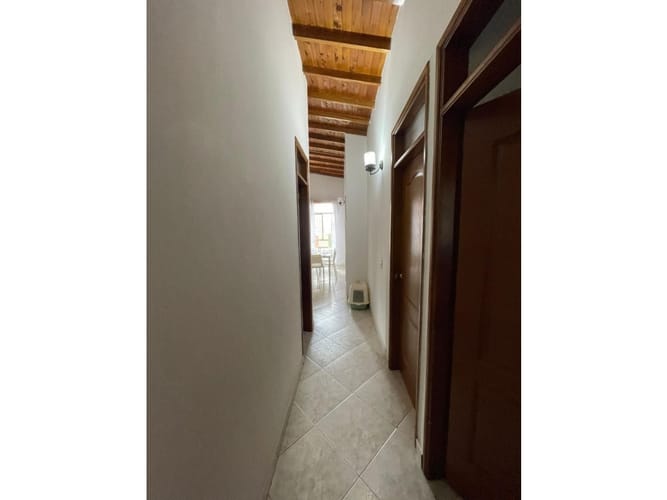 Apartamento de 3 alcobas en venta en Maria Auxiliadora, Envigado, 62 m² · foto 10 de 19
