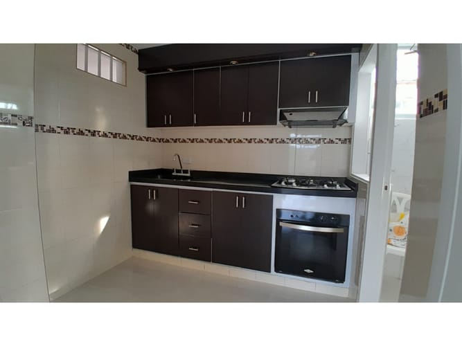 Apartamento de 3 alcobas en venta en Las Granjas, Neiva, 82 m² · foto 4 de 12