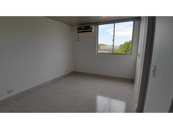 Apartamento de 3 alcobas en venta en Las Granjas, Neiva, 82 m² · foto 8 de 12