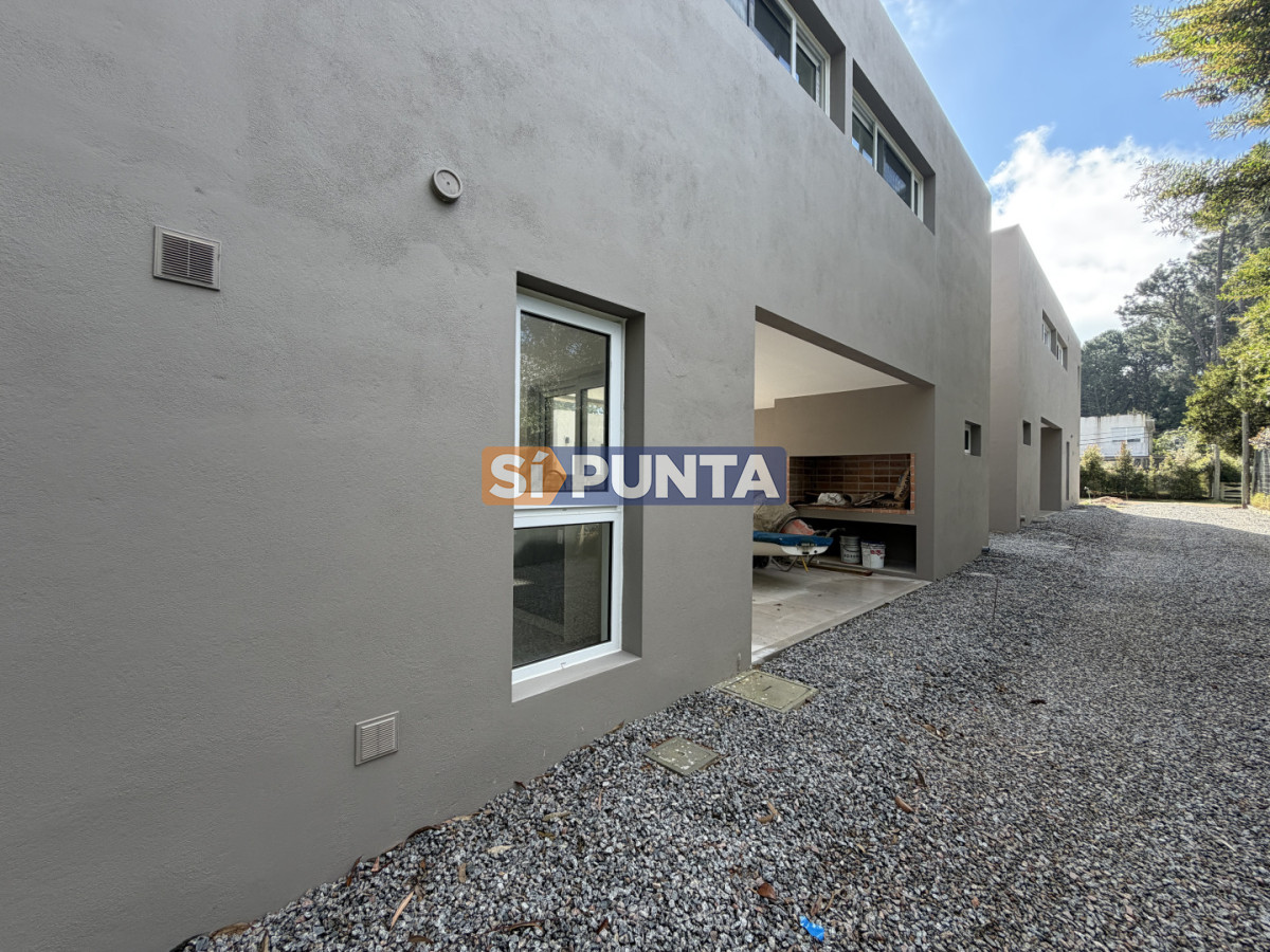 Alquiler anual , a estrenar 3 dormitorios , 2 baños · Foto 10