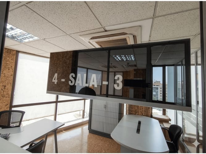 Oficina en venta en La Candelaria, Medellín, 691 m² · foto 8 de 13
