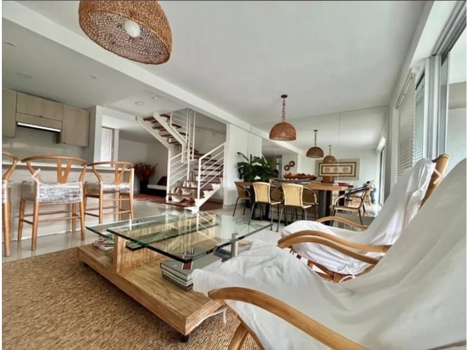 Casa de 4 alcobas en venta en Alfaguara, Jamundí, 230 m² · foto 2 de 12