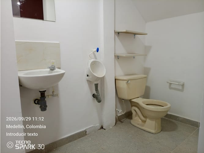 Local en arriendo en Prado, Medellín, 60 m² · foto 11 de 17
