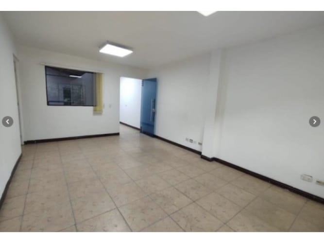 Bodega en arriendo en Perpetuo Socorro, Medellín, 350 m² · foto 14 de 14