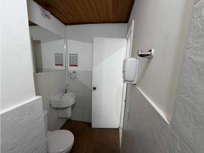 Oficina en arriendo en Conquistadores, Medellín, 36 m² · foto 12 de 13