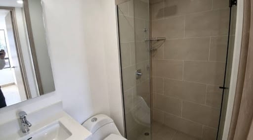 Apartamento en arriendo en Laureles, Medellín, 85 m² · foto 4 de 15