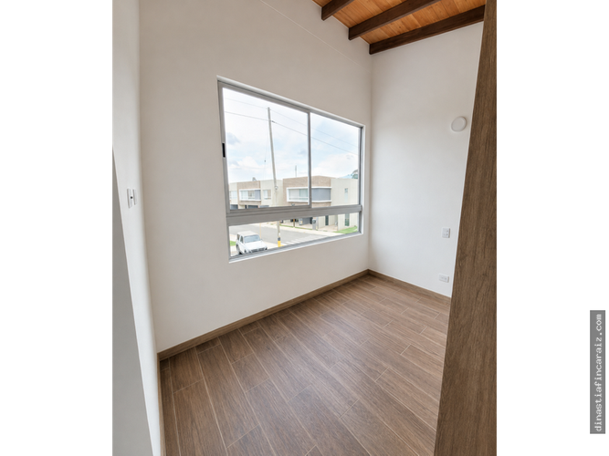 Casa de 3 alcobas en venta en La Ceja, 130 m² · foto 9 de 18