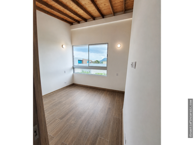 Casa de 3 alcobas en venta en La Ceja, 130 m² · foto 10 de 18