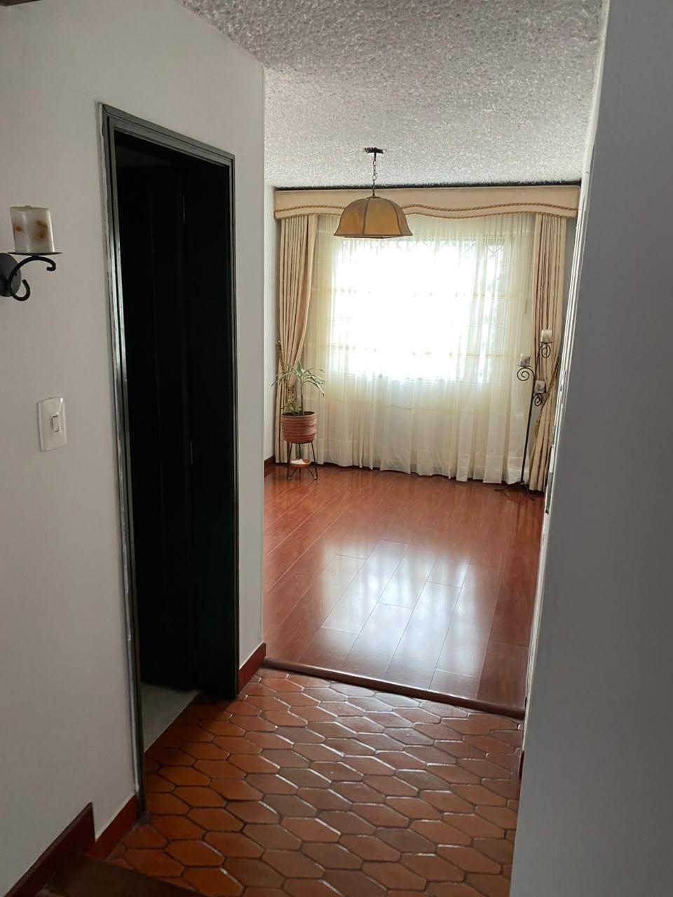Casa en venta en Alhambra, Bogotá · foto 11 de 24