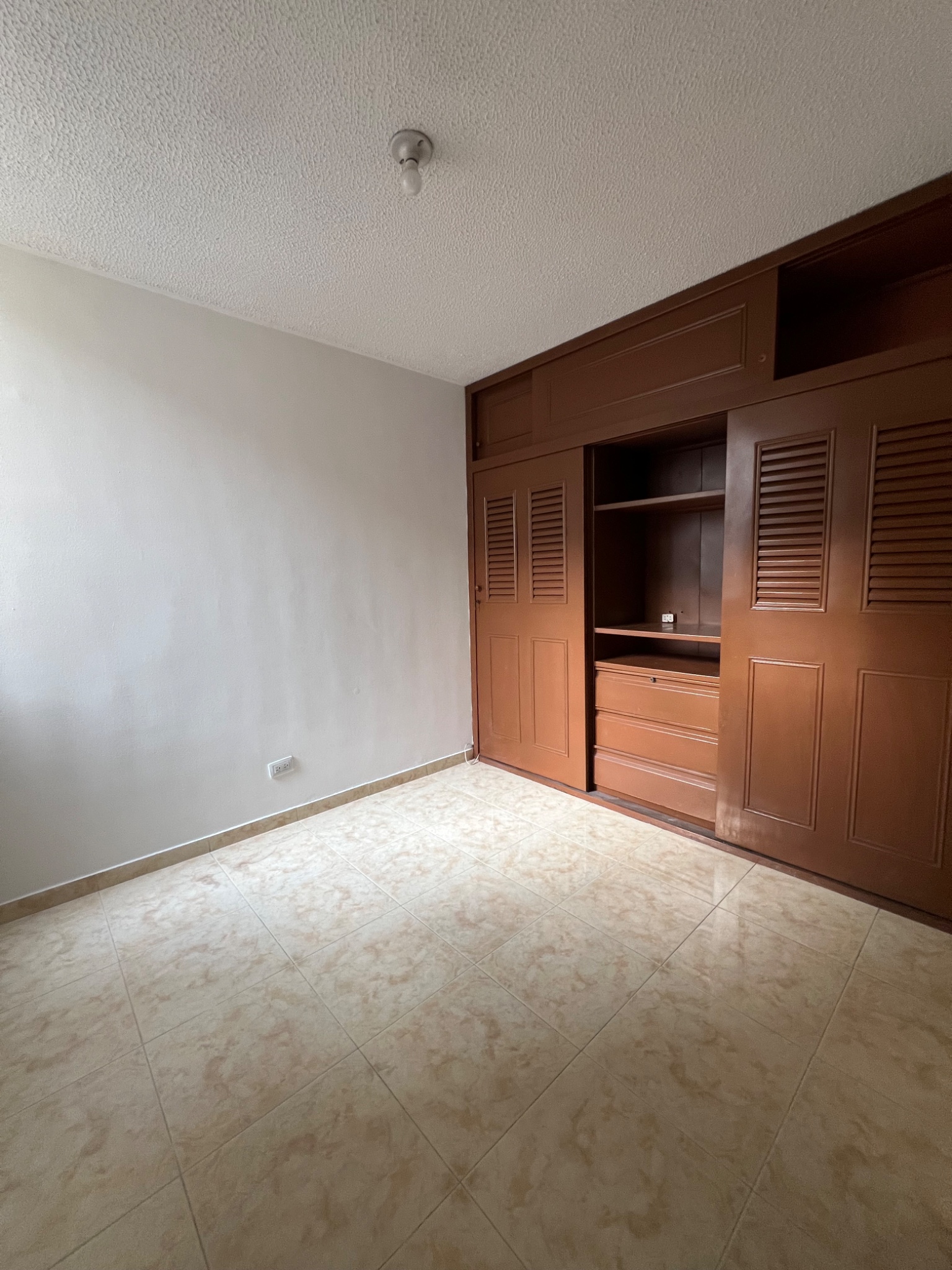 Apartamento en venta en Brisas De Los Alamos, Cali · foto 7 de 17