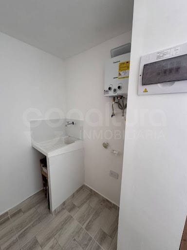 Apartamento de 2 alcobas en venta en Bucaros, Bello, 52 m² · foto 9 de 9