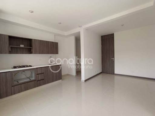Apartamento de 2 alcobas en arriendo en Suramérica, Itagüí, 80 m² · foto 2 de 18