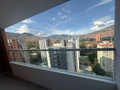 Apartamento de 2 alcobas en venta en Robledo, Medellín, 77 m² · foto 9 de 24