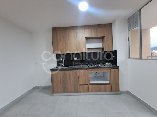 Apartamento en venta en Suramérica, La Estrella · foto 3 de 16