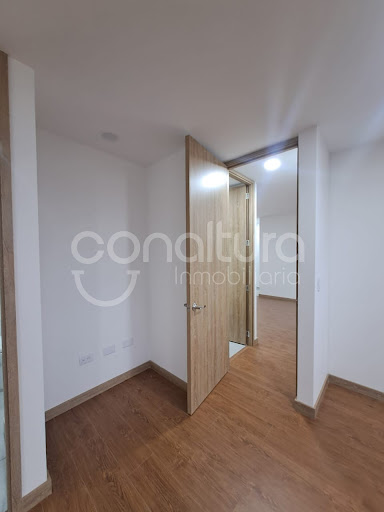 Apartamento en venta en Suramérica, La Estrella · foto 12 de 16