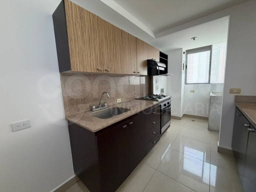 Apartamento de 3 alcobas en arriendo en Ciudad Del Río, Medellín, 85 m² · foto 2 de 19
