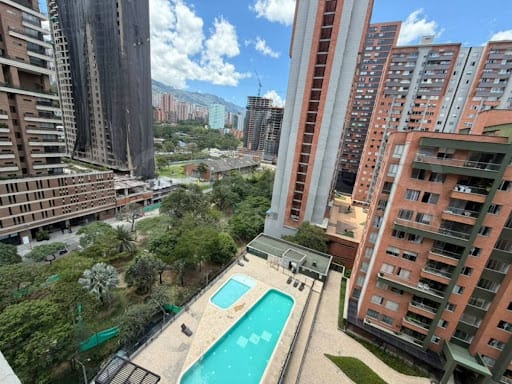 Apartamento de 3 alcobas en arriendo en Ciudad Del Río, Medellín, 85 m² · foto 9 de 19