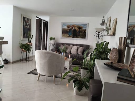 Apartamento de 3 alcobas en venta en Los Gomez, Itagüí, 70 m² · foto 5 de 18