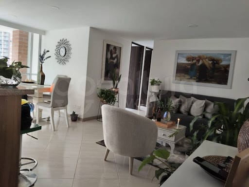 Apartamento de 3 alcobas en venta en Los Gomez, Itagüí, 70 m² · foto 8 de 18