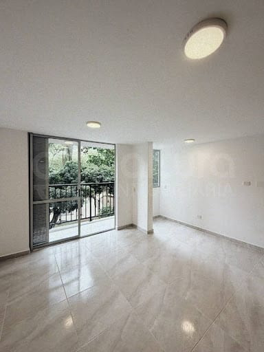 Apartamento de 2 alcobas en venta en La Navarra, Piedecuesta, 54 m² · foto 5 de 24
