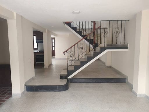 Casa de 5 alcobas en arriendo en Ub. Balcones I, Rionegro, 180 m² · foto 4 de 24