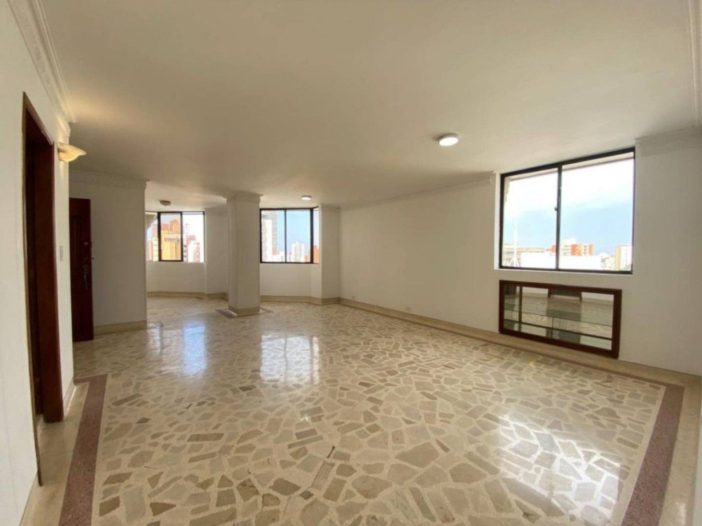 Apartamento en venta en Altos Del Prado, Barranquilla · foto 3 de 16