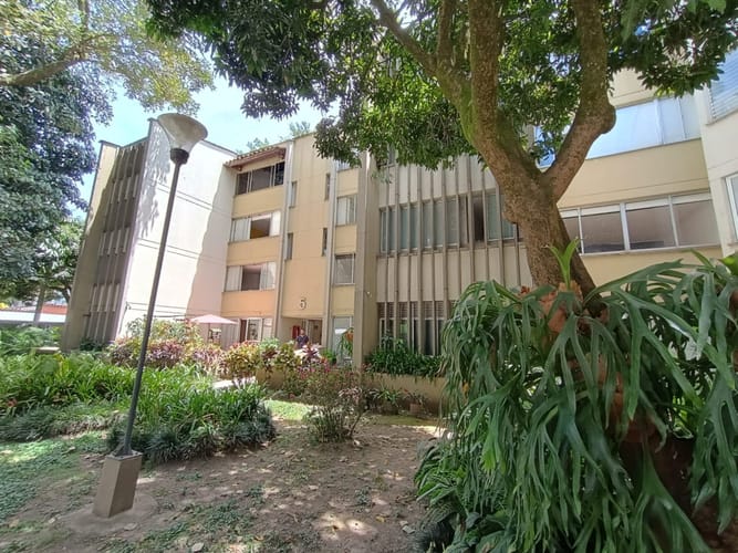 Apartamento de 3 alcobas en arriendo en Santa María De Los Ángeles, Medellín, 140 m² · foto 2 de 24