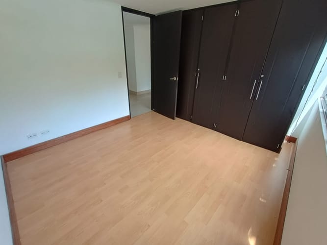 Apartamento de 3 alcobas en arriendo en Santa María De Los Ángeles, Medellín, 140 m² · foto 11 de 24