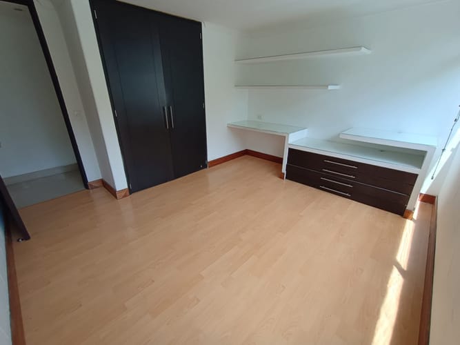 Apartamento de 3 alcobas en arriendo en Santa María De Los Ángeles, Medellín, 140 m² · foto 18 de 24
