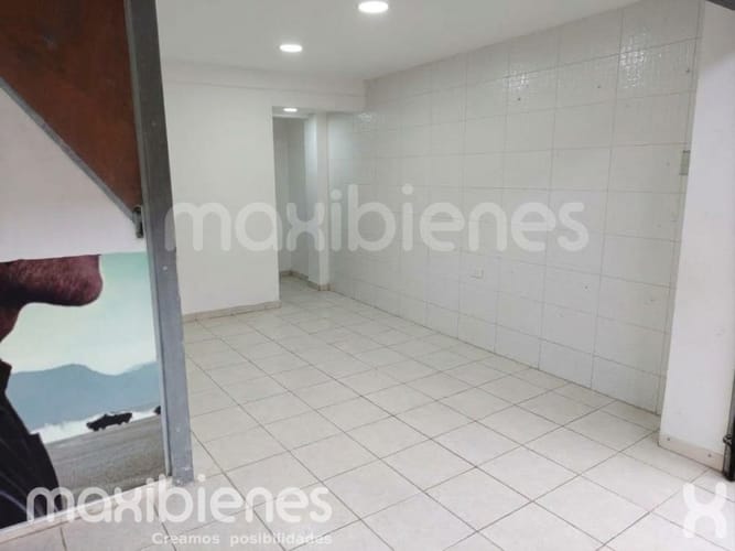 Local en arriendo en Santa Lucia, Medellín, 20 m² · foto 2 de 7