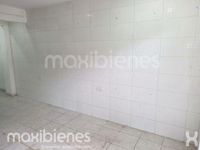 Local en arriendo en Santa Lucia, Medellín, 20 m² · foto 4 de 7