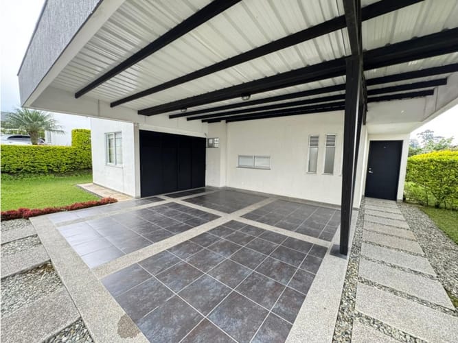 Casa de 3 alcobas en venta en La Floresta, Armenia, 173 m² · foto 23 de 24