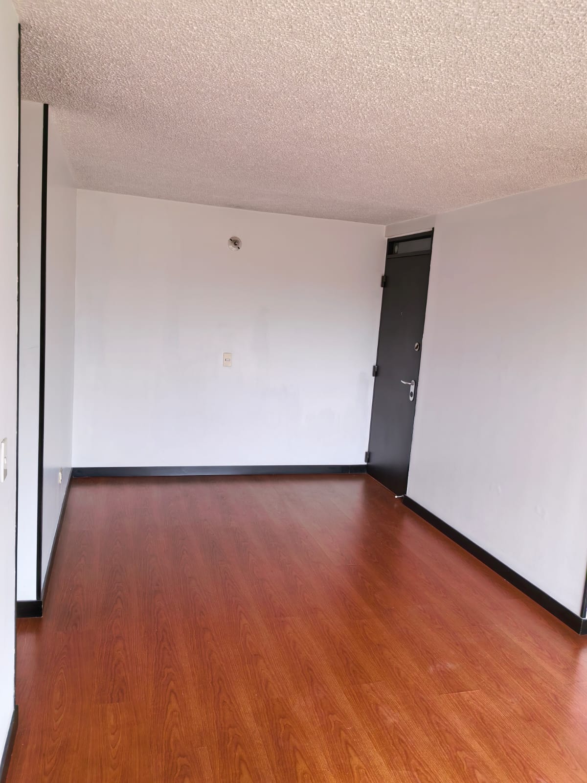 Apartamento en venta en Fontibon, Bogotá · foto 3 de 15