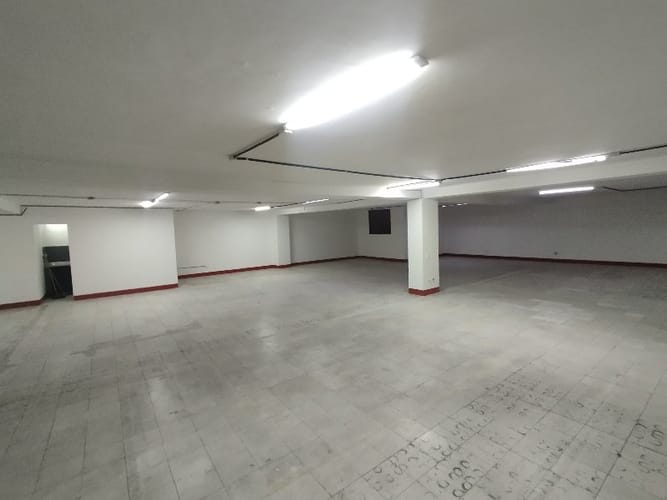 Bodega en arriendo en Caribe, Medellín, 530 m² · foto 9 de 19