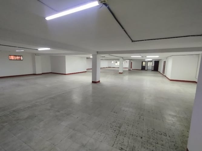 Bodega en arriendo en Caribe, Medellín, 530 m² · foto 11 de 19