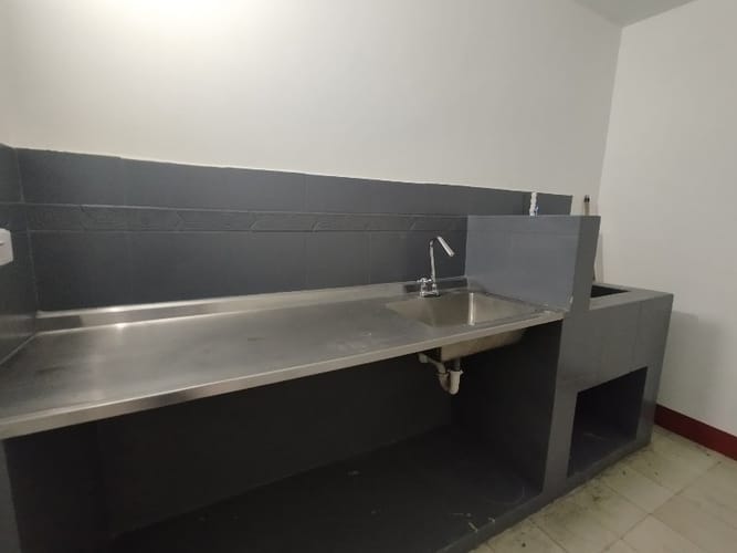 Bodega en arriendo en Caribe, Medellín, 530 m² · foto 14 de 19
