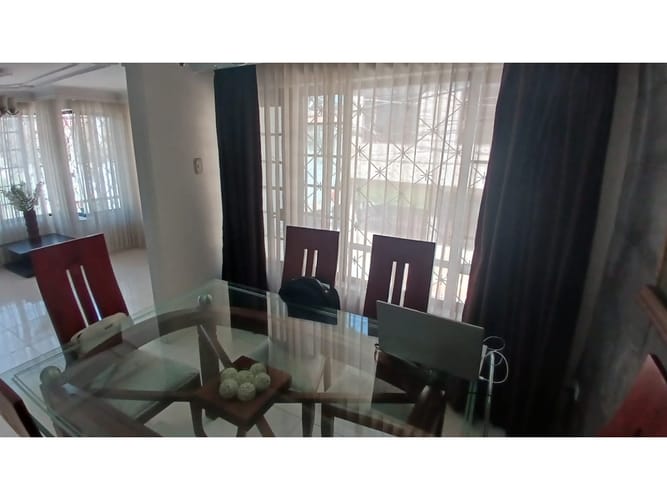 Casa de 6 alcobas en venta en El Sol, Funza, 237 m² · foto 8 de 24