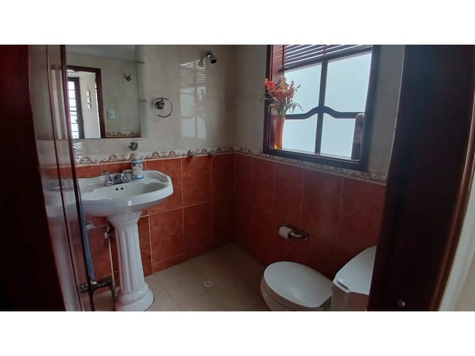 Casa de 6 alcobas en venta en El Sol, Funza, 237 m² · foto 12 de 24