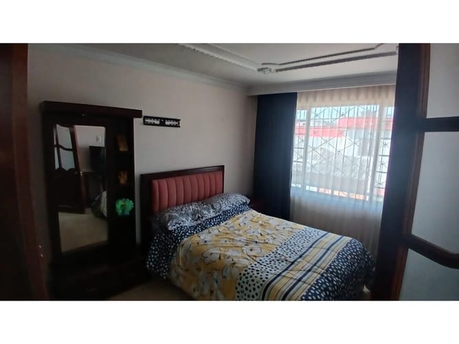 Casa de 6 alcobas en venta en El Sol, Funza, 237 m² · foto 15 de 24