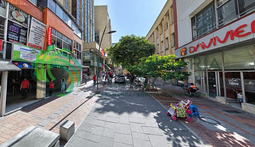 Local en venta en Centro, Bucaramanga, 16 m² · foto 2 de 7