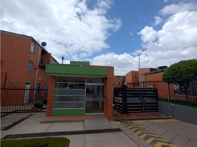 Casa de 3 alcobas en venta en Cedritos, Madrid, 66 m² · foto 8 de 8