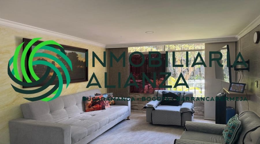 Casa de 6 alcobas en venta en Fontana, Bucaramanga, 298 m² · foto 2 de 24