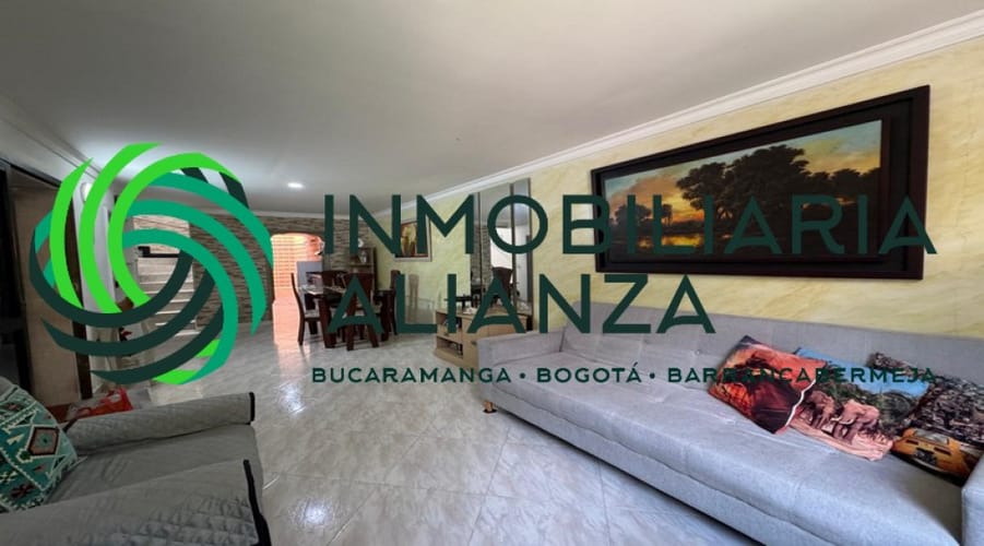 Casa de 6 alcobas en venta en Fontana, Bucaramanga, 298 m² · foto 4 de 24