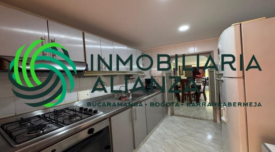 Casa de 6 alcobas en venta en Fontana, Bucaramanga, 298 m² · foto 9 de 24