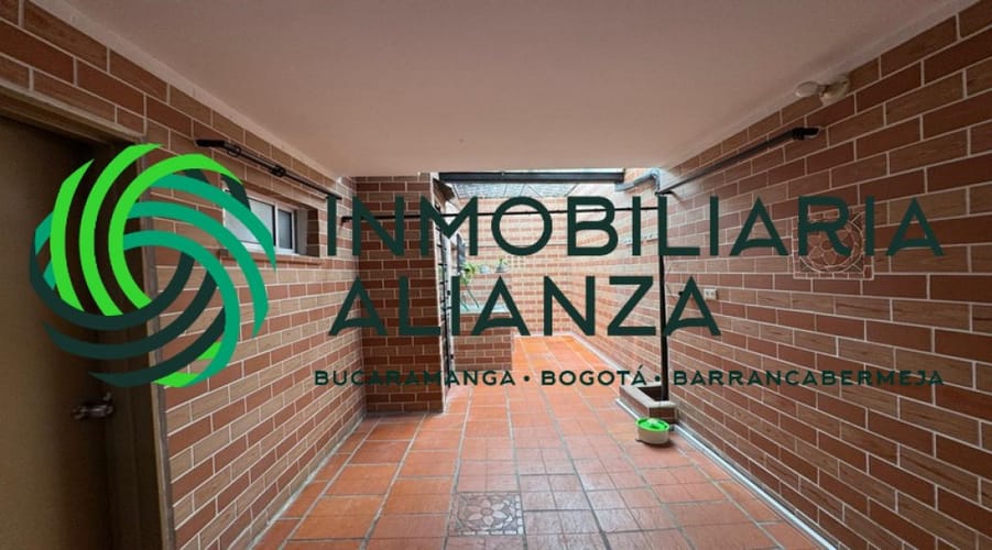 Casa de 6 alcobas en venta en Fontana, Bucaramanga, 298 m² · foto 10 de 24