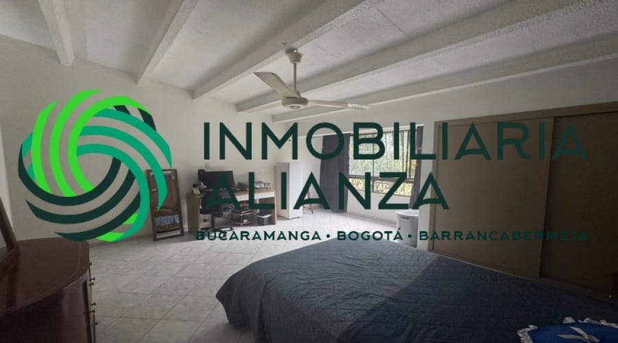 Casa de 6 alcobas en venta en Fontana, Bucaramanga, 298 m² · foto 17 de 24