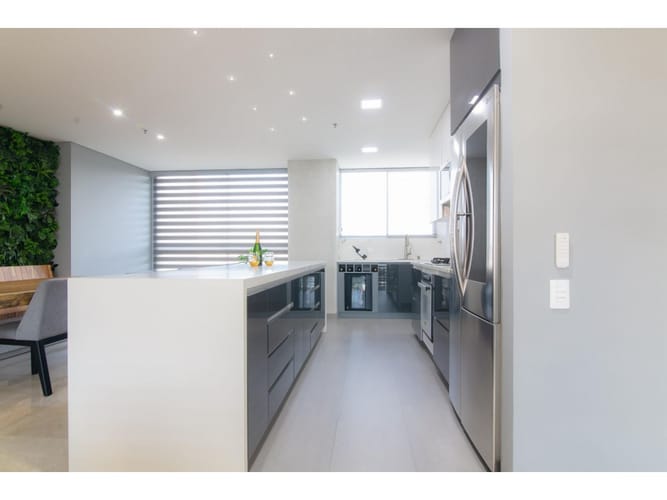 Apartamento de 3 alcobas en arriendo en El Tesoro, Medellín, 178 m² · foto 4 de 15